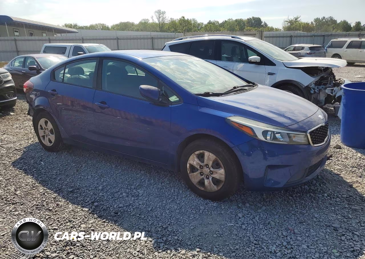 2017 Kia Forte Lx VIN:3KPFK4A79HE088363 - 4