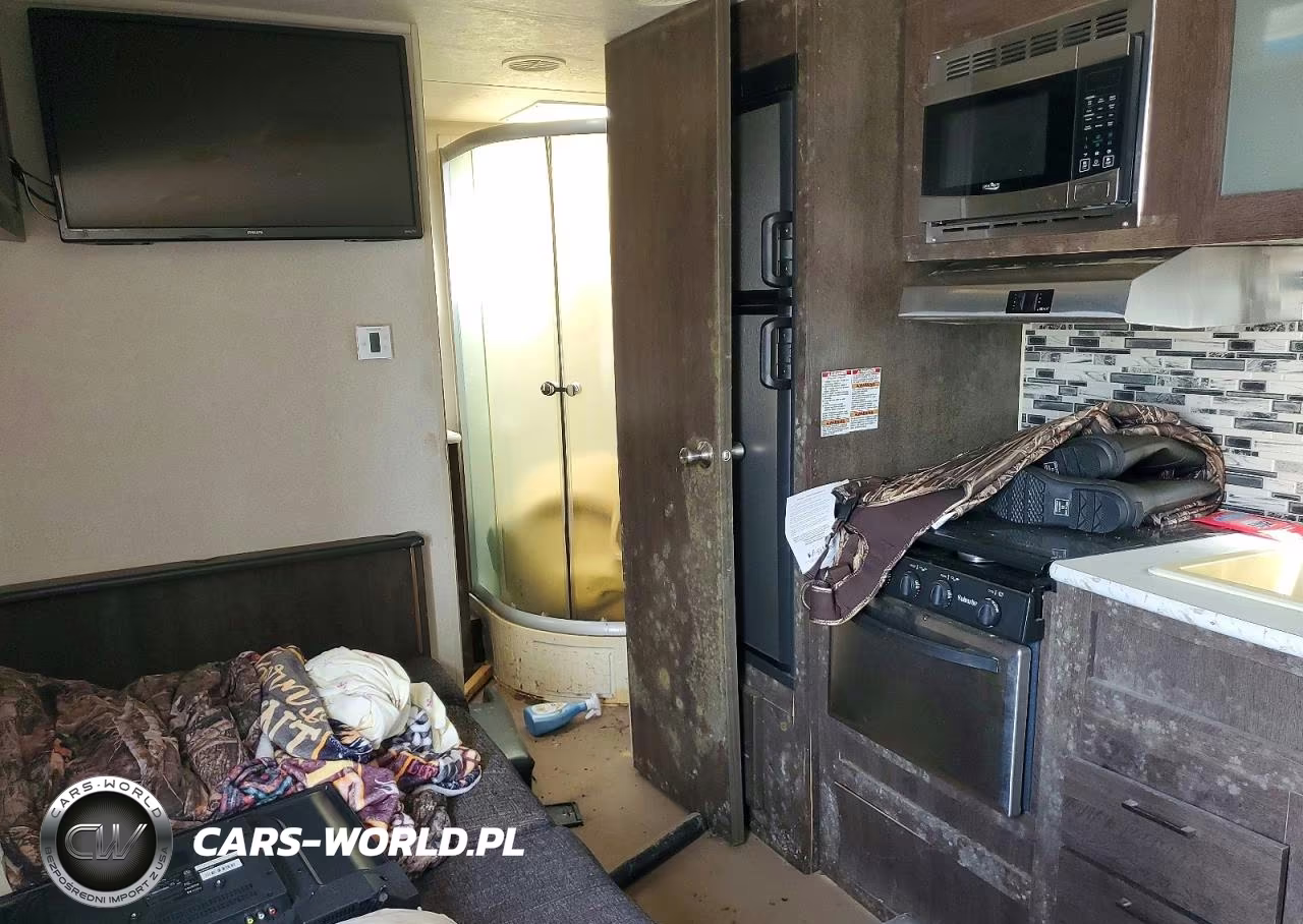 2018 Forest River Cruise Lite Camper VIN:4X4TSM721J7416647 - 6