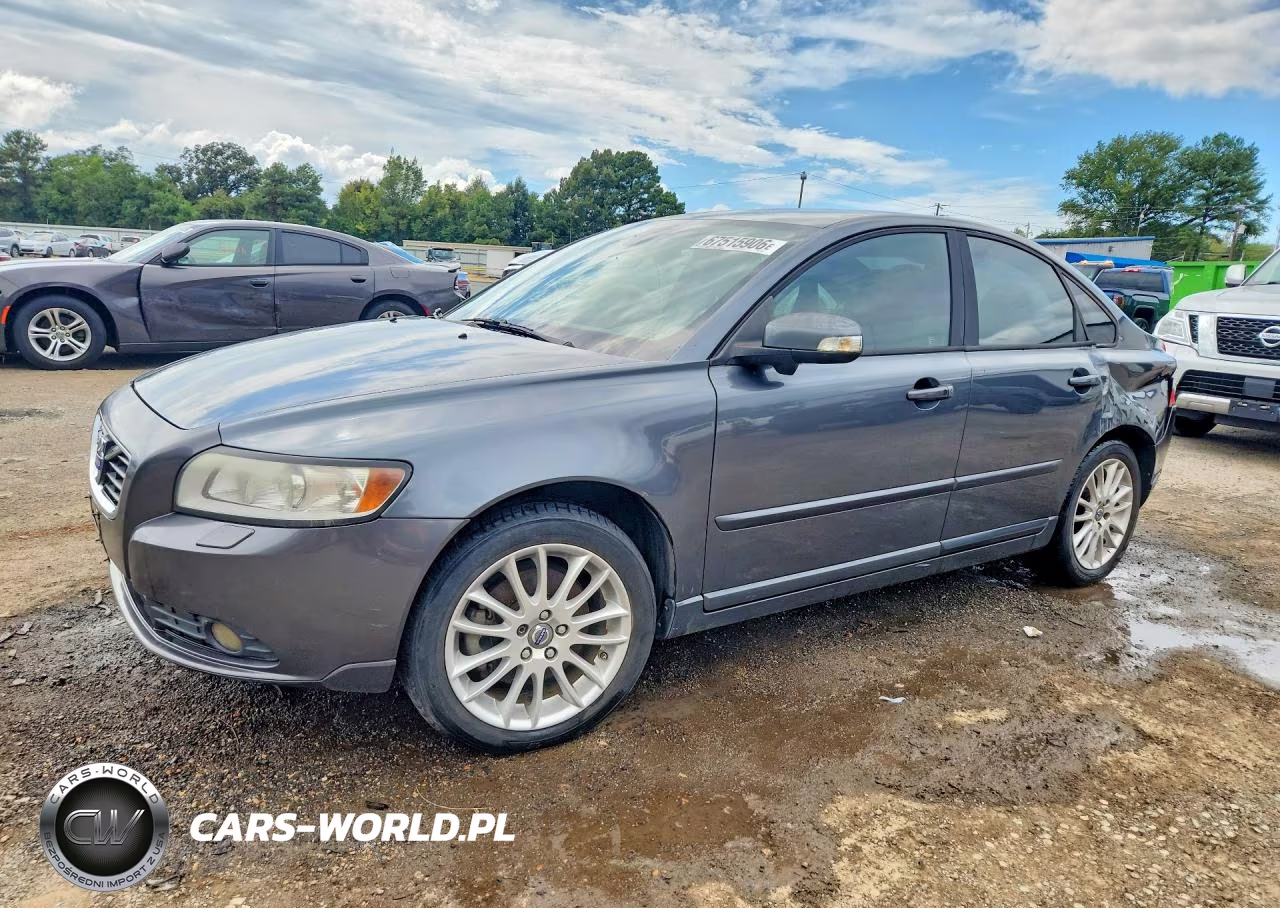 2011 Volvo S40 T5 – zdjęcie 1 z 12