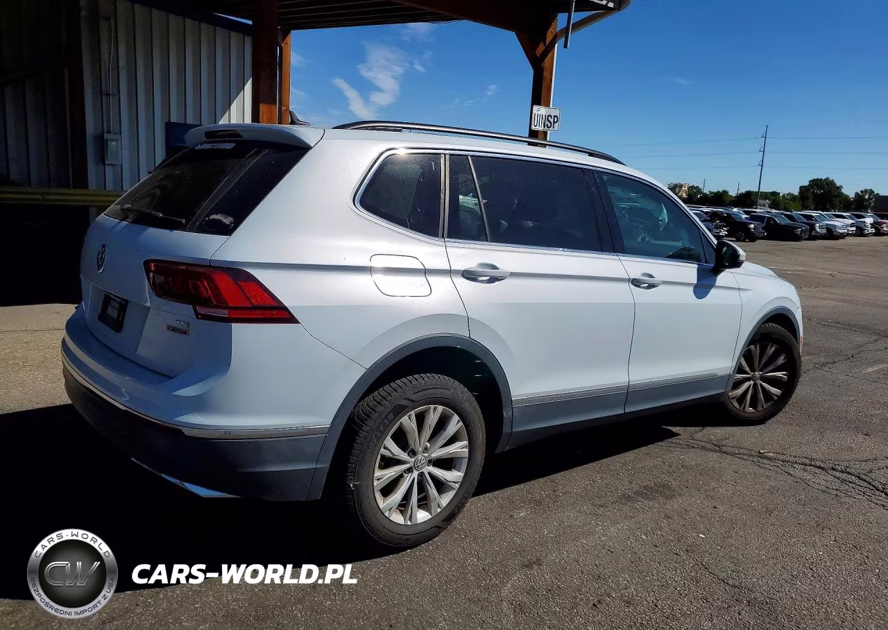 2018 Volkswagen Tiguan Se VIN:3VV2B7AX3JM177312 - 3