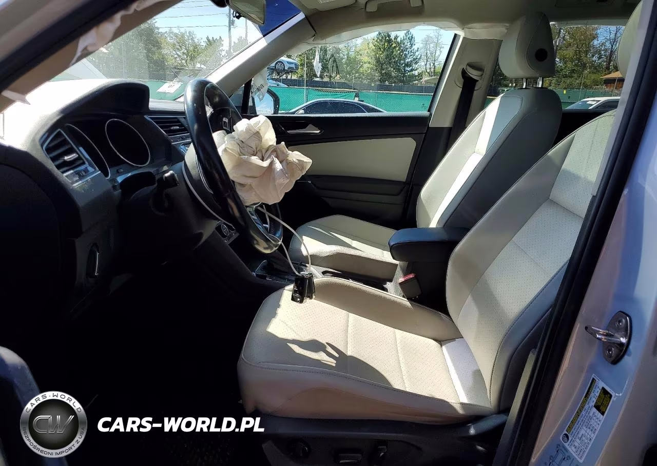 2018 Volkswagen Tiguan Se VIN:3VV2B7AX3JM177312 - 7