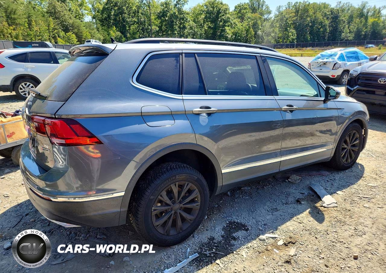 2018 Volkswagen Tiguan Se VIN:3VV2B7AX6JM185176 - 3