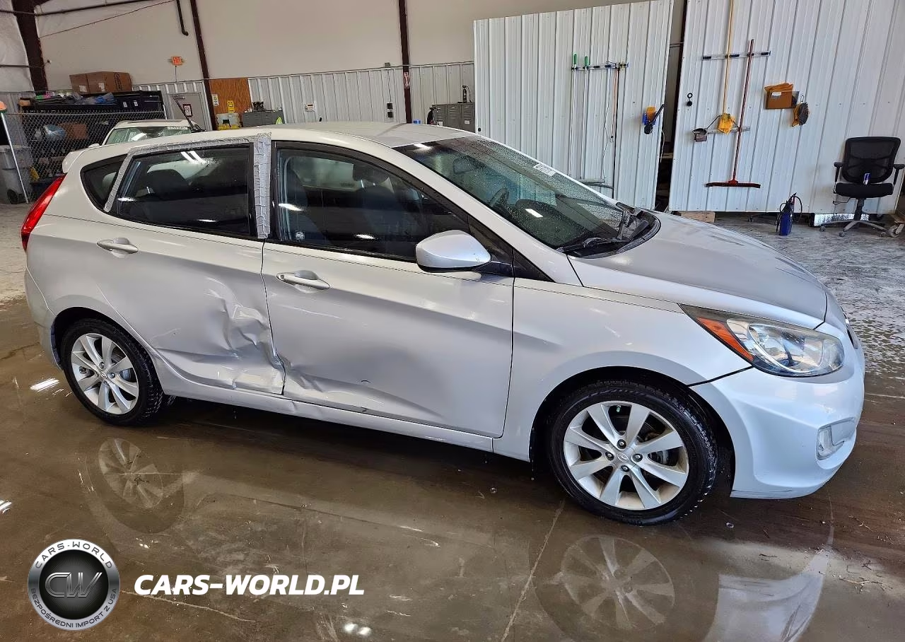 2012 Hyundai Accent Se VIN:KMHCU5AE5CU026546 - 4