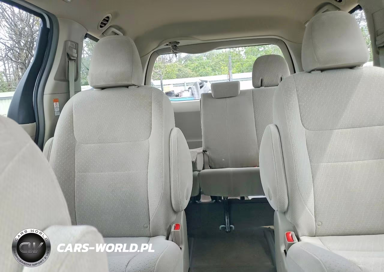 2015 Toyota Sienna Le VIN:5TDJK3DC6FS100761 - 10