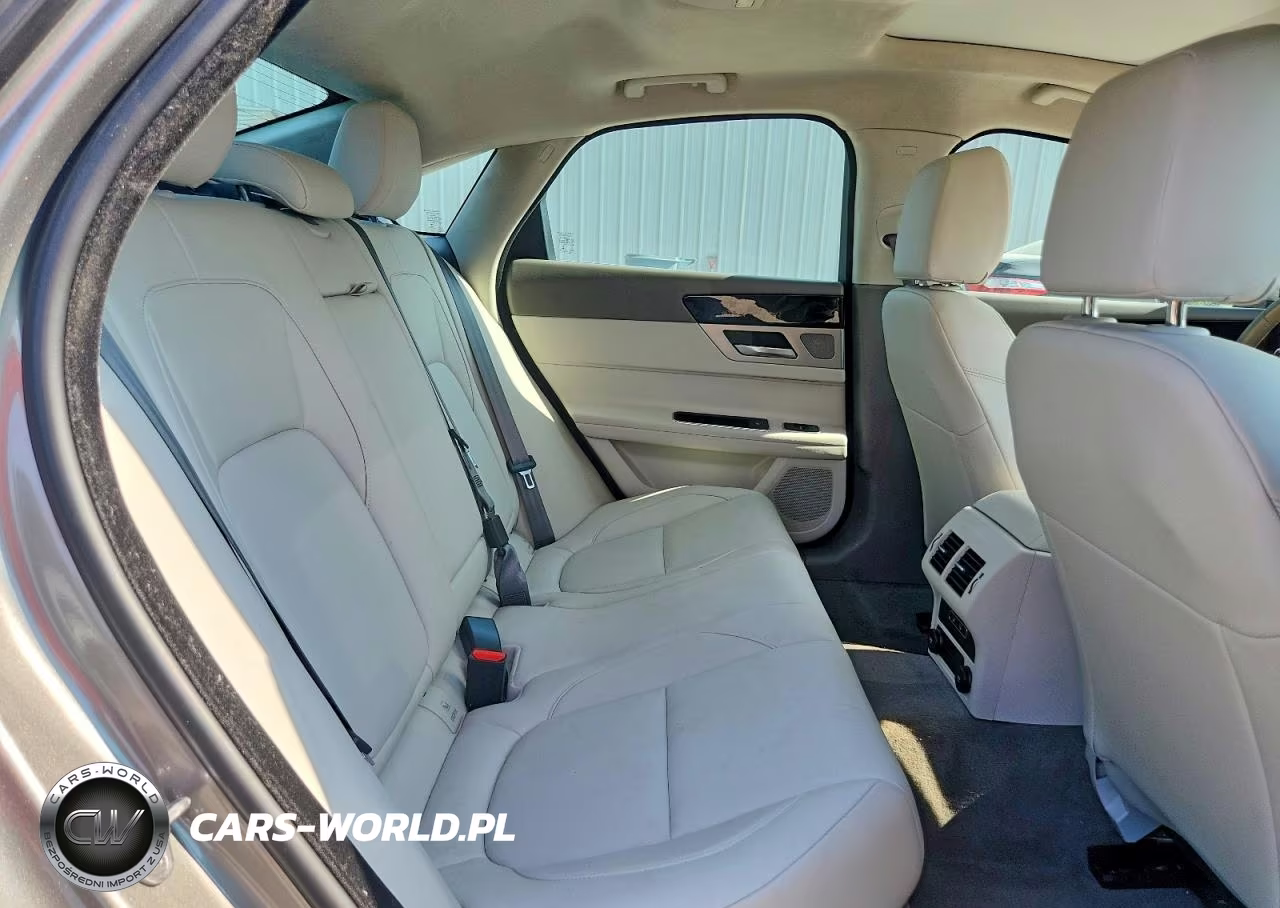 2020 Jaguar Xf Premium VIN:SAJBJ4FX1LCY85914 - 10