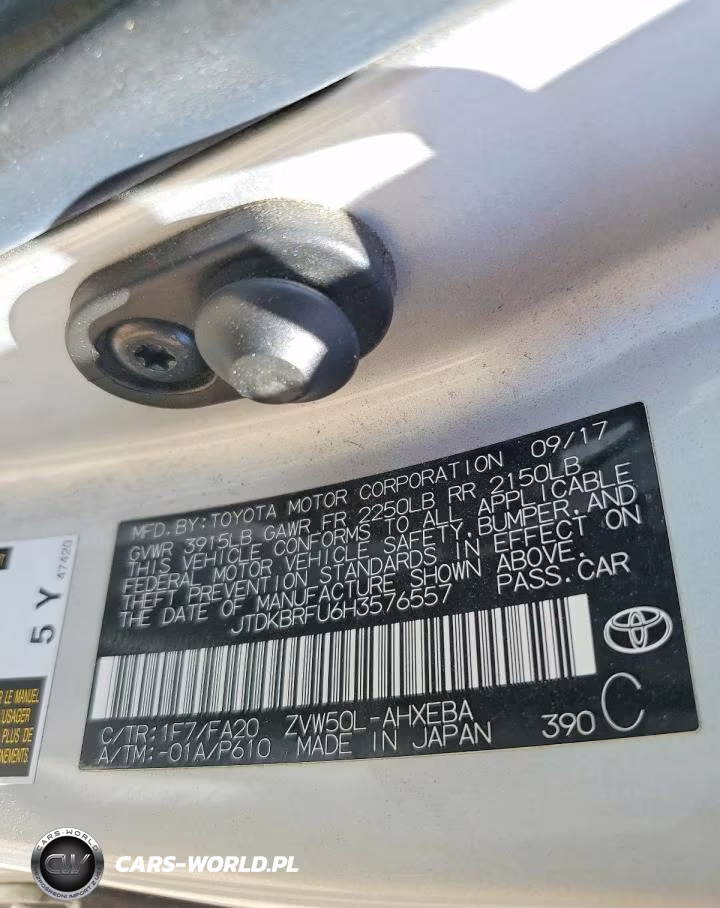 2017 Toyota Prius Two VIN:JTDKBRFU6H3576557 - 12