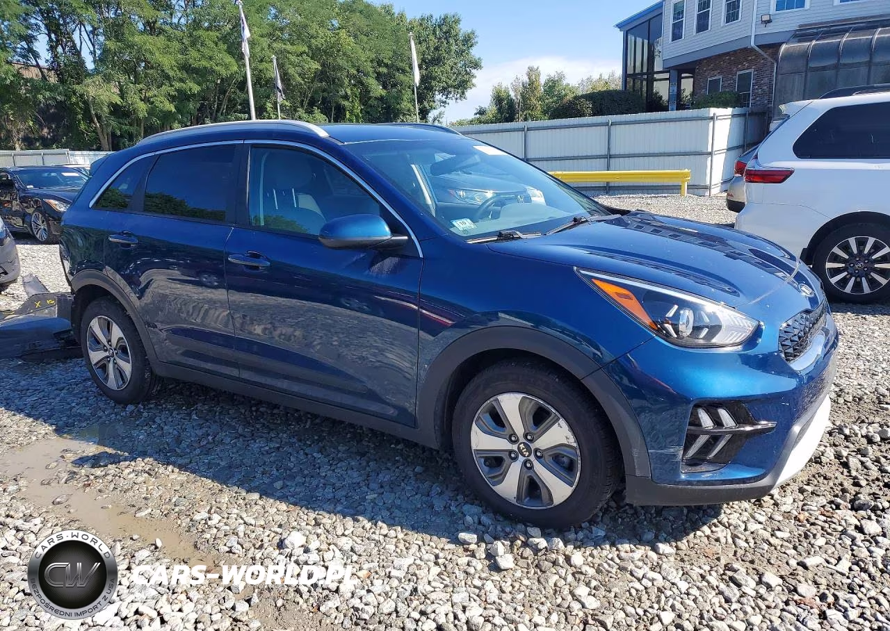 2021 Kia Niro Lx VIN:KNDCB3LC1M5462610 - 4