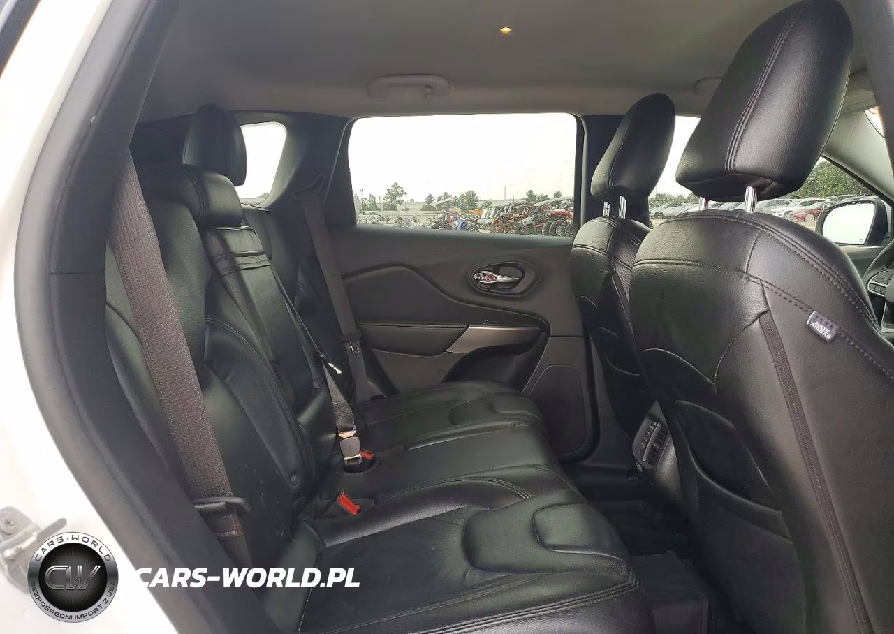 2021 Jeep Cherokee Latitude VIN:1C4PJLCB3MD164982 - 11