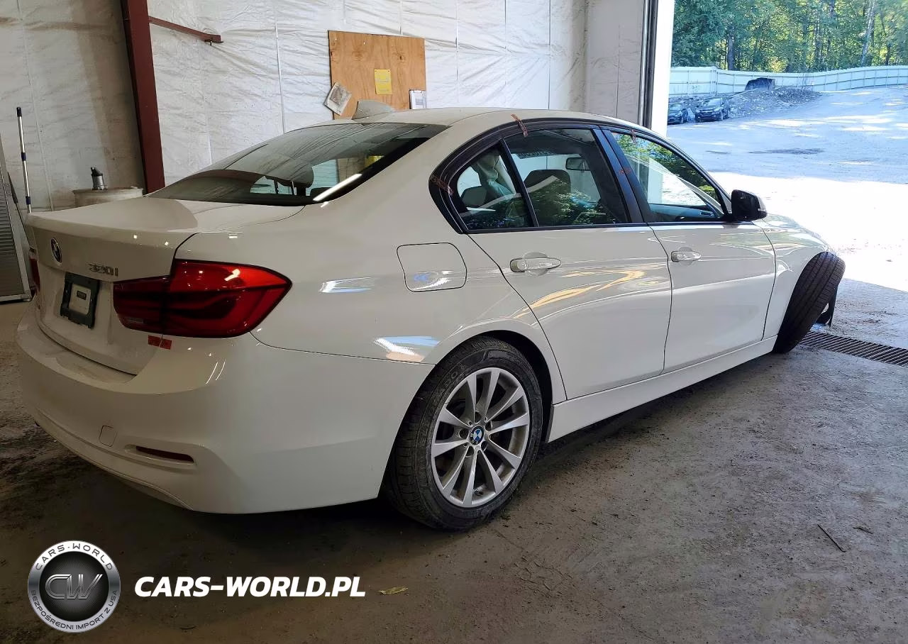 2018 BMW 320 Xi VIN:WBA8A3C57JA067390 - 3