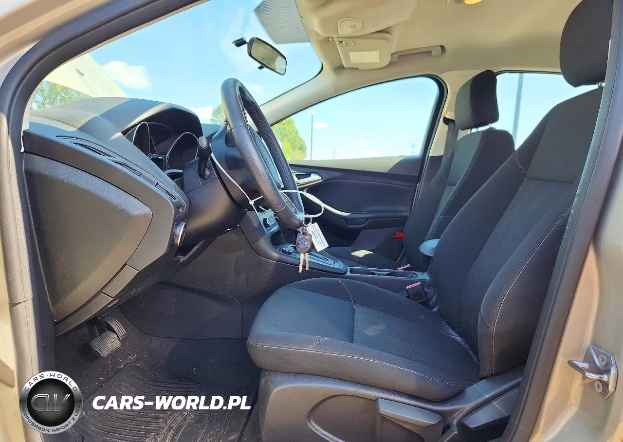 2016 Ford Focus Se VIN:1FADP3F20GL308615 - 7