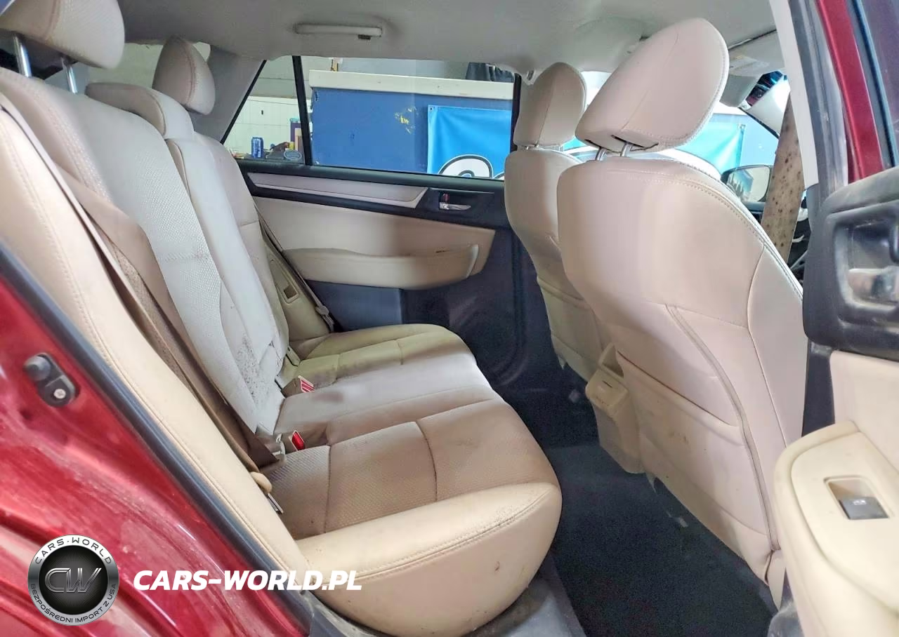 2018 Subaru Outback 2.5I Premium VIN:4S4BSACC3J3317653 - 10