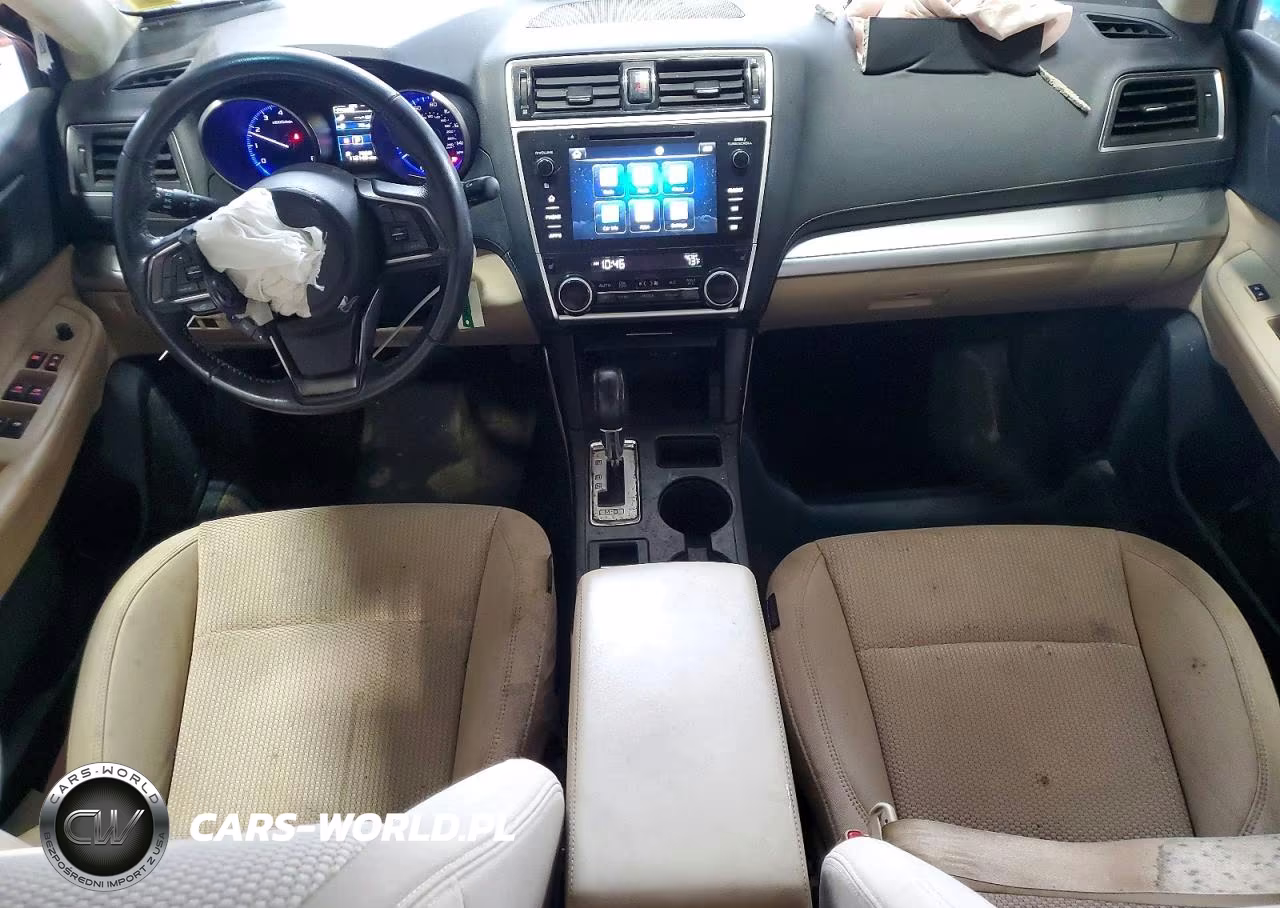 2018 Subaru Outback 2.5I Premium VIN:4S4BSACC3J3317653 - 8