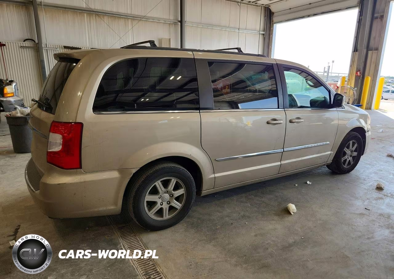 2012 Chrysler Town & Country Touring VIN:2C4RC1BG4CR383269 - 3