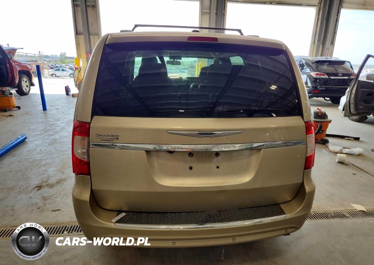 2012 Chrysler Town & Country Touring VIN:2C4RC1BG4CR383269 - 6