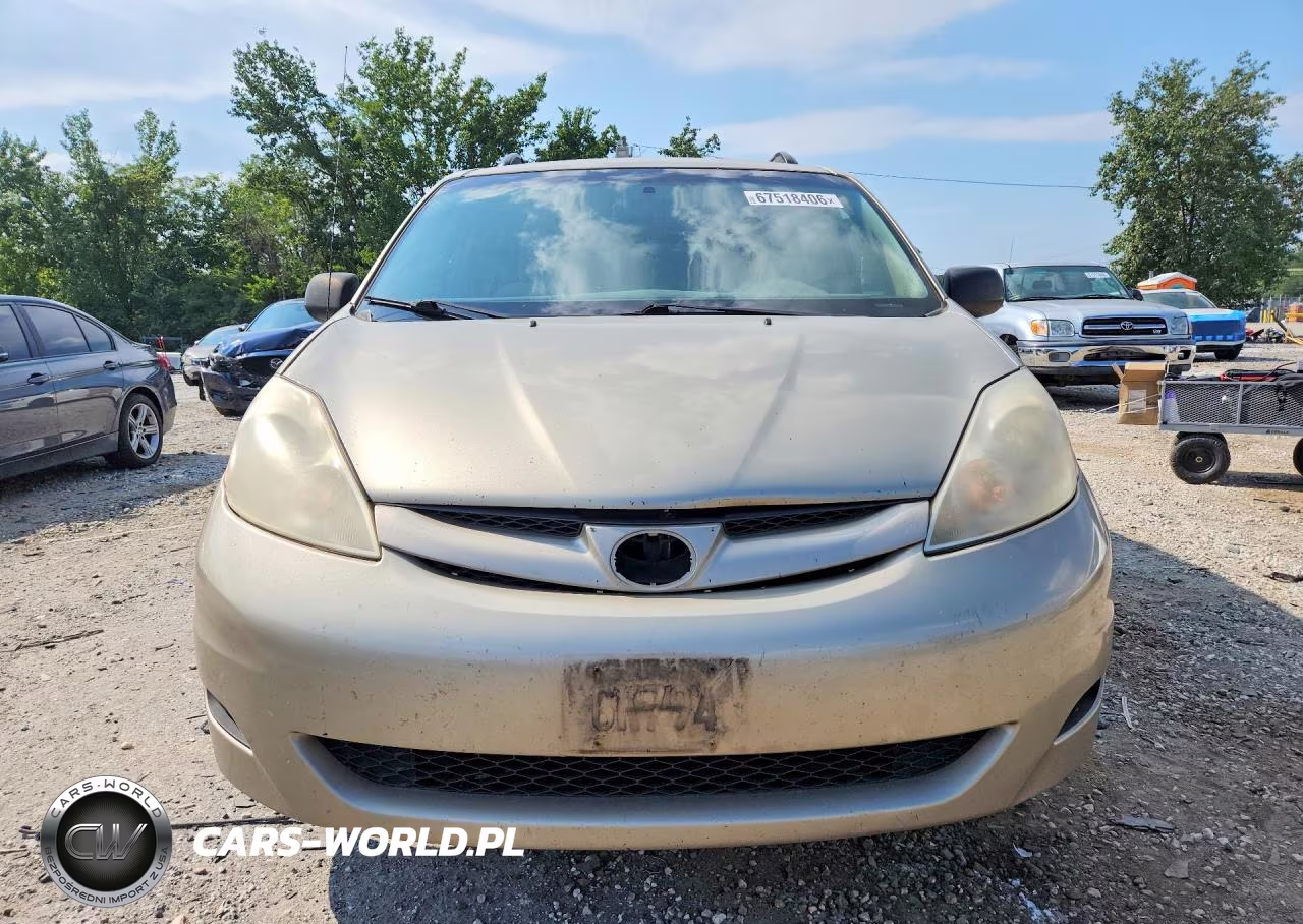 2010 Toyota Sienna Le VIN:5TDJK4CC4AS033920 - 5