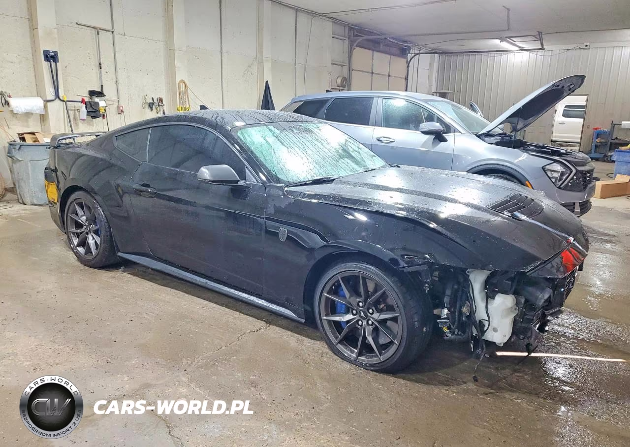 2026 Ford Mustang Dark Horse VIN:1FA6P8R05T5501051 - 4