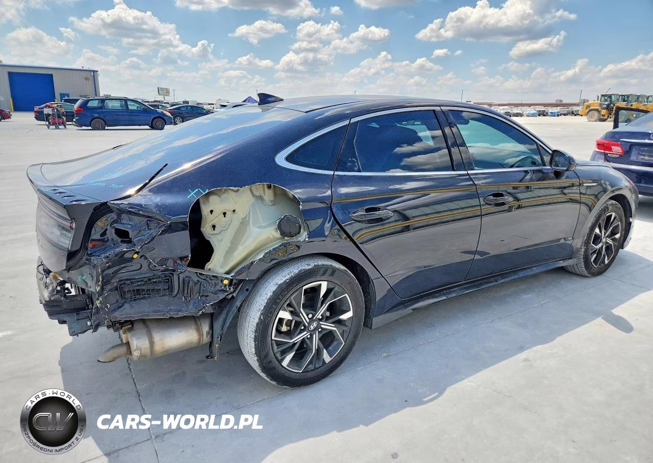 2025 Hyundai Sonata Sel VIN:KMHL64JA7SA490407 - 3