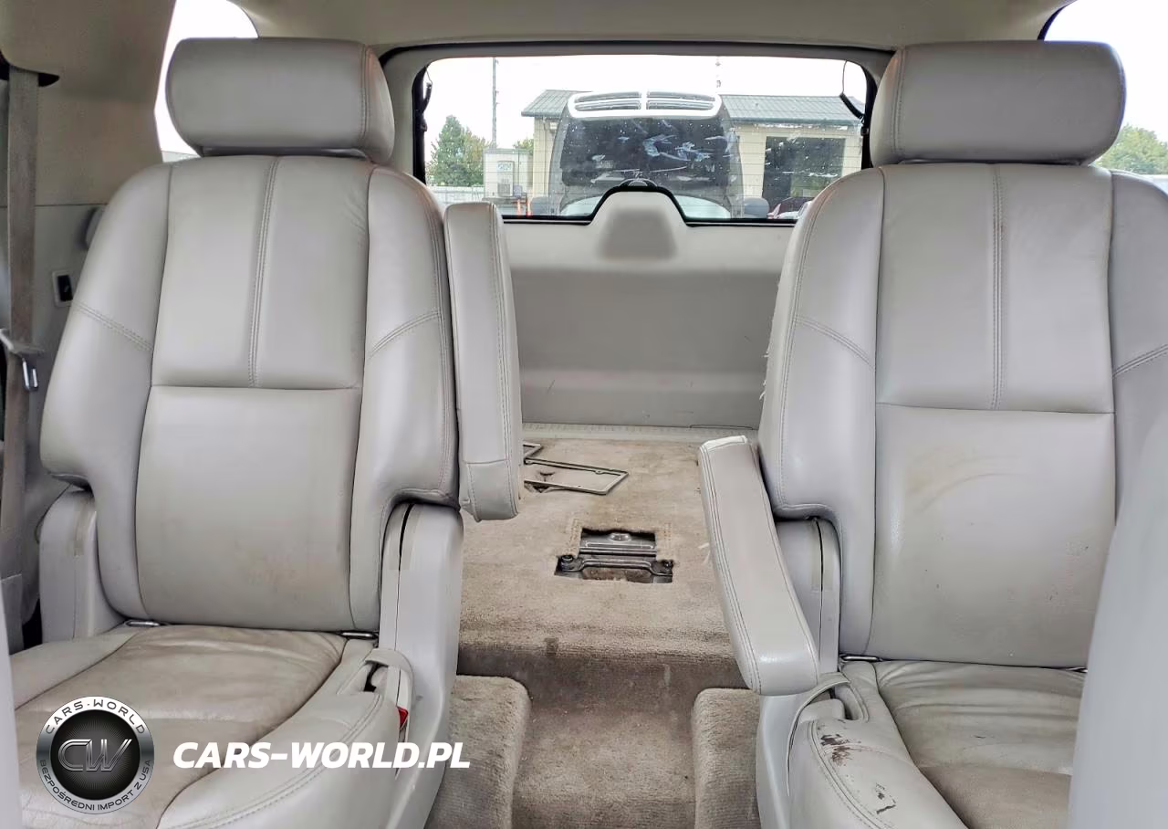 2008 Chevrolet Tahoe K1500 VIN:1GNFK13088J155835 - 10