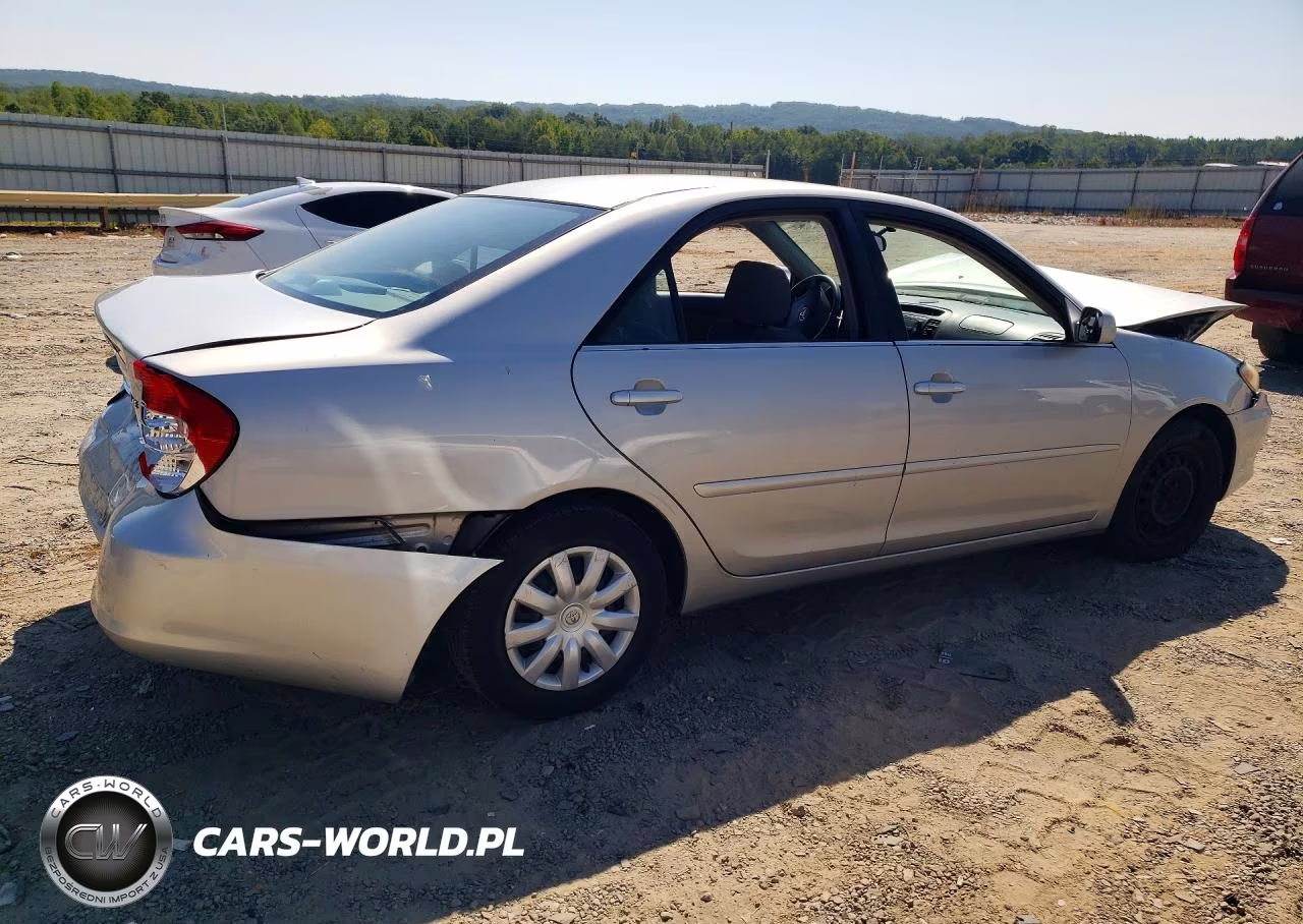 2005 Toyota Camry Le VIN:4T1BE30KX5U415772 - 3
