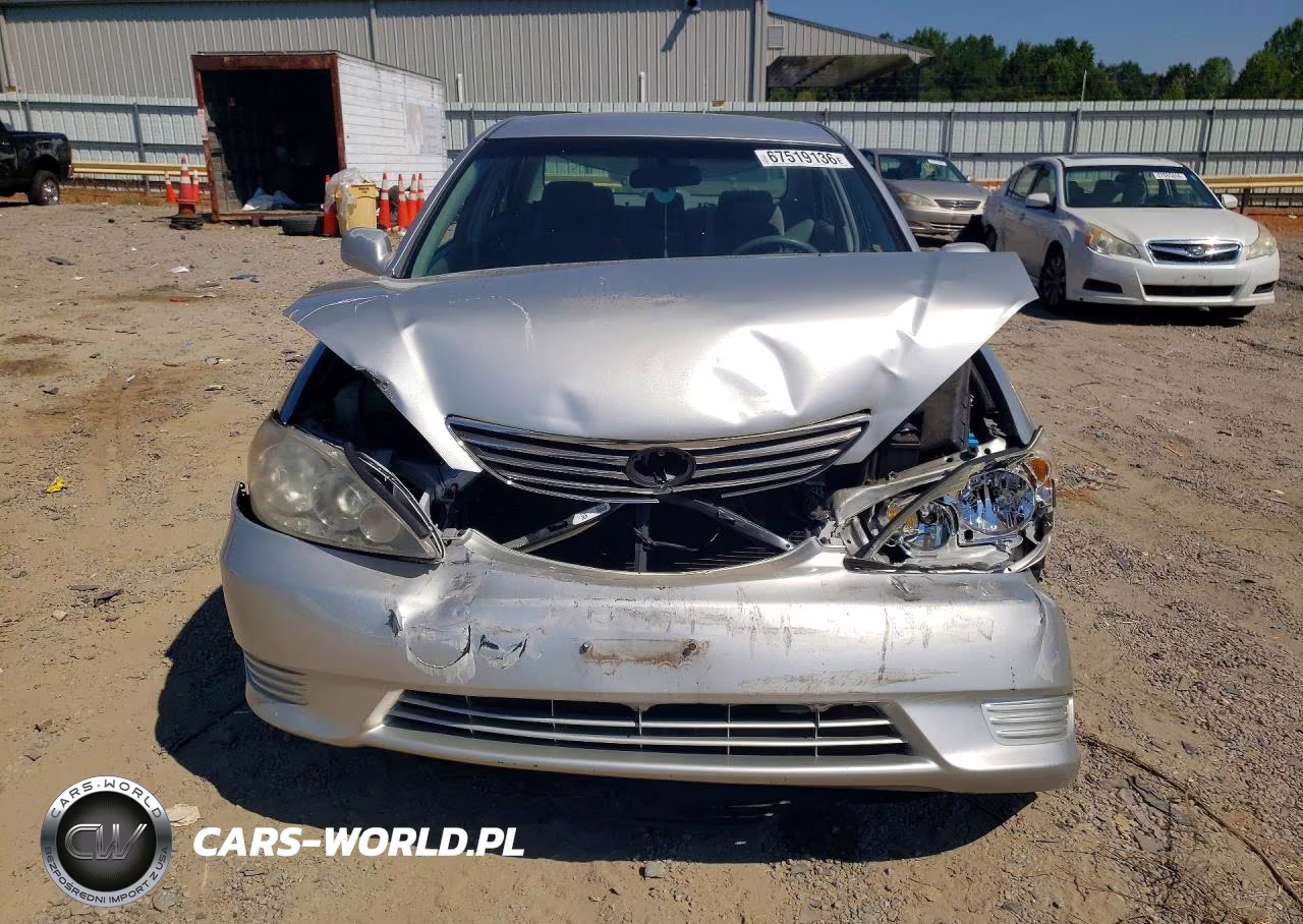 2005 Toyota Camry Le VIN:4T1BE30KX5U415772 - 5