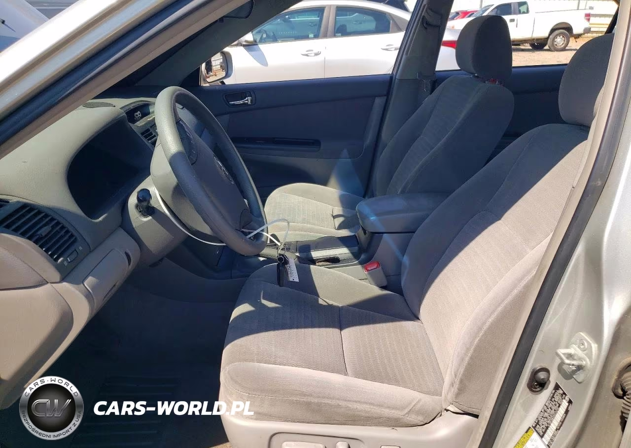 2005 Toyota Camry Le VIN:4T1BE30KX5U415772 - 7