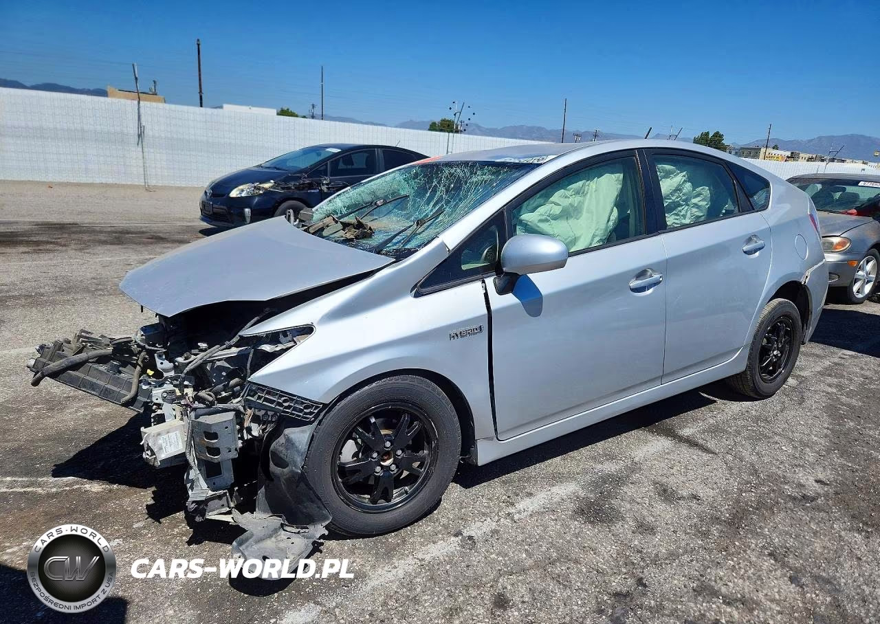 2015 Toyota Prius Two VIN:JTDKN3DU2F0436480 - 1