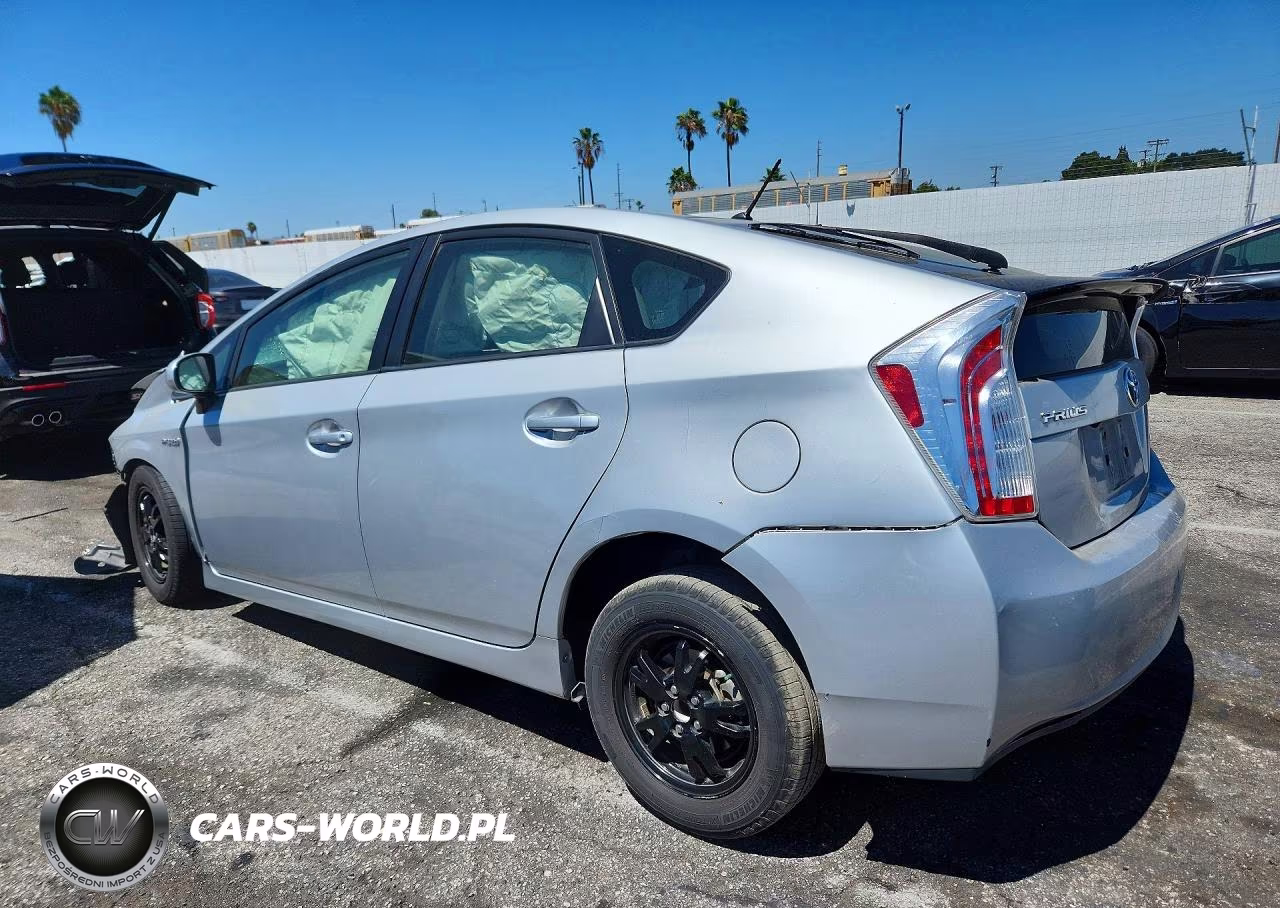 2015 Toyota Prius Two VIN:JTDKN3DU2F0436480 - 2