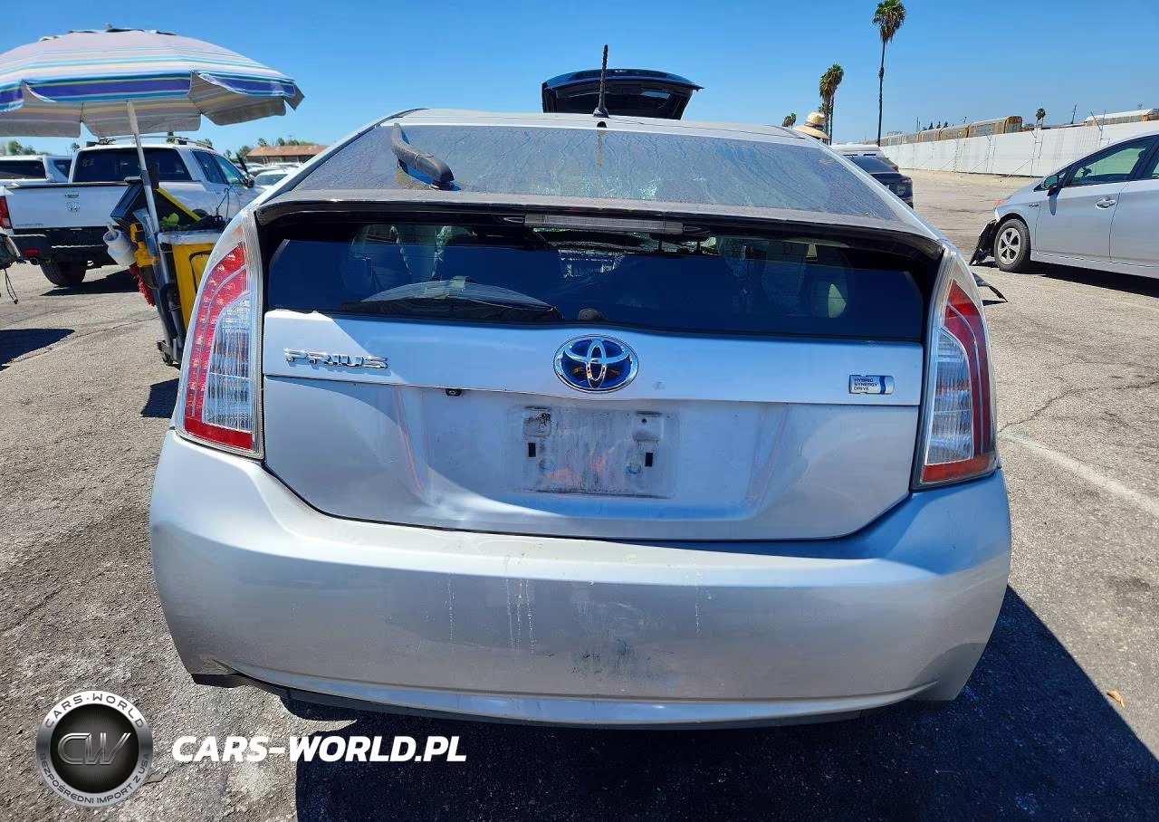 2015 Toyota Prius Two VIN:JTDKN3DU2F0436480 - 6