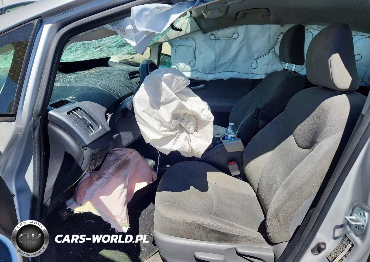 2015 Toyota Prius Two VIN:JTDKN3DU2F0436480 - 7