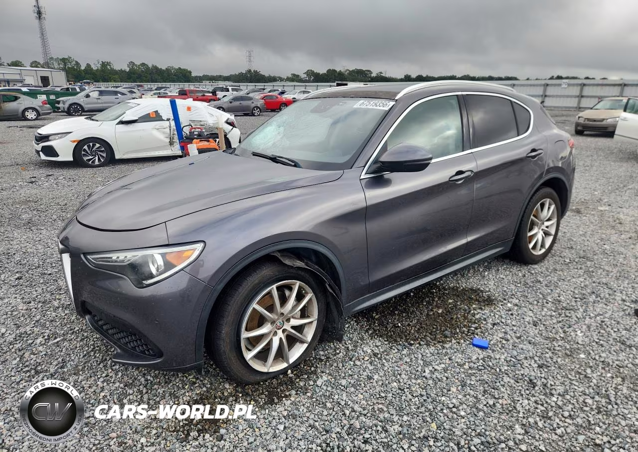 2018 Alfa Romeo Stelvio Ti Luxury – zdjęcie 1 z 13