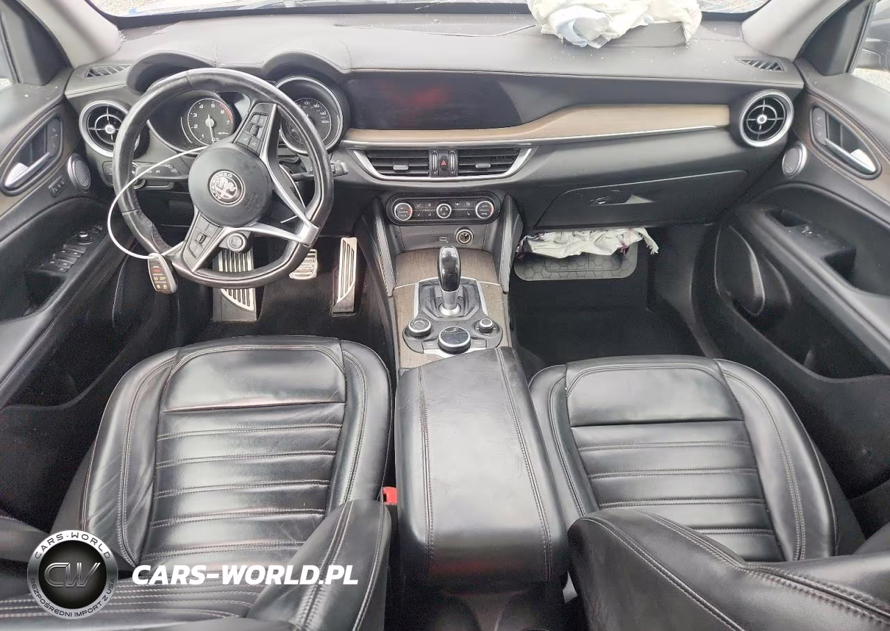 2018 Alfa Romeo Stelvio Ti Luxury VIN:ZASFAKRN4J7C23577 - 8