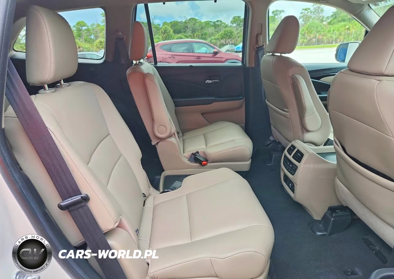 2022 Honda Pilot Touring VIN:5FNYF6H61NB045566 - 11