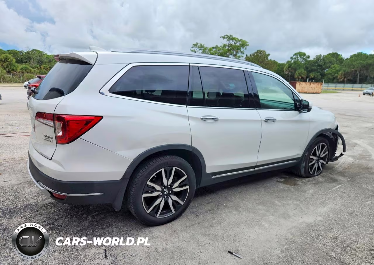 2022 Honda Pilot Touring VIN:5FNYF6H61NB045566 - 3