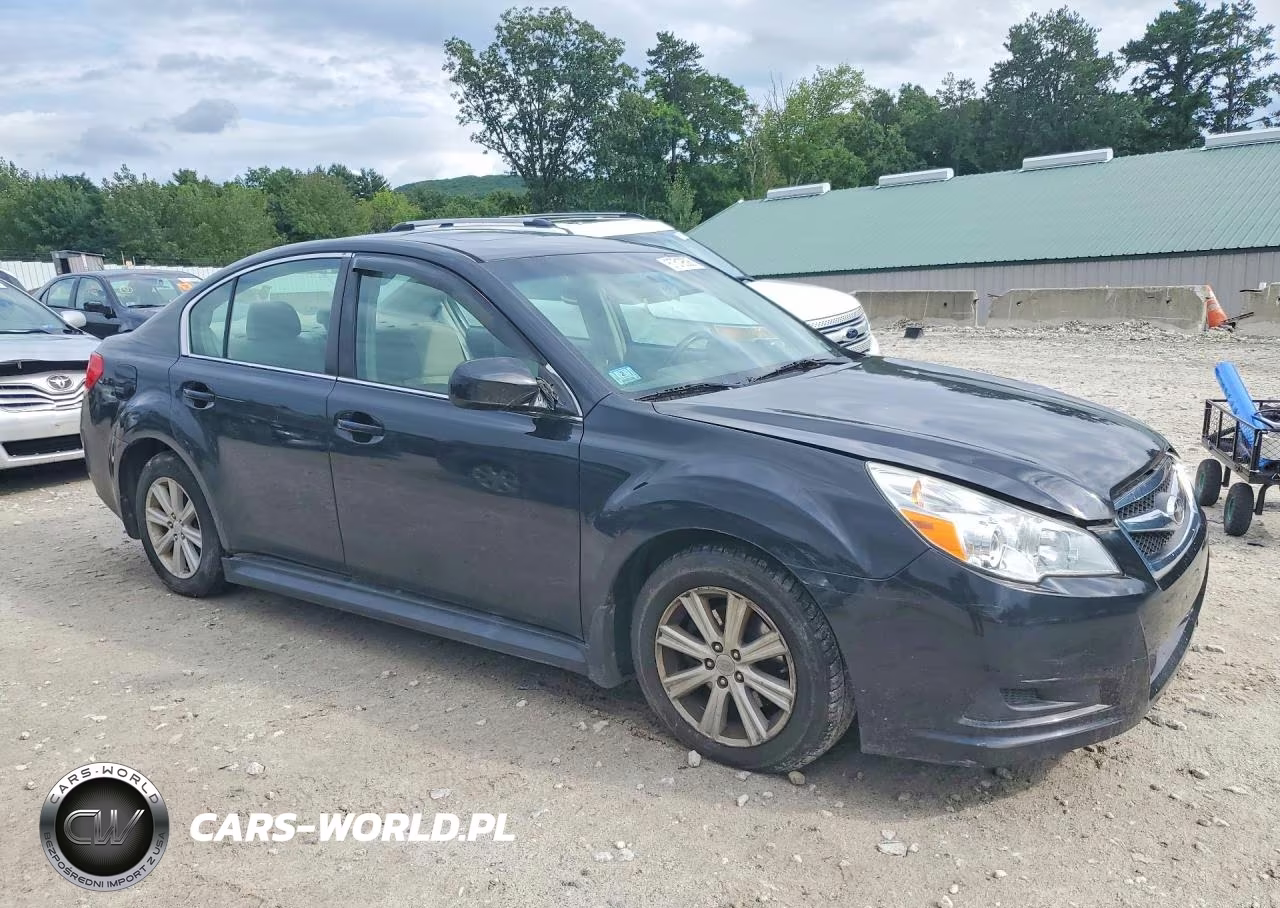 2010 Subaru Legacy 2.5I Premium VIN:4S3BMBG62A3213339 - 4