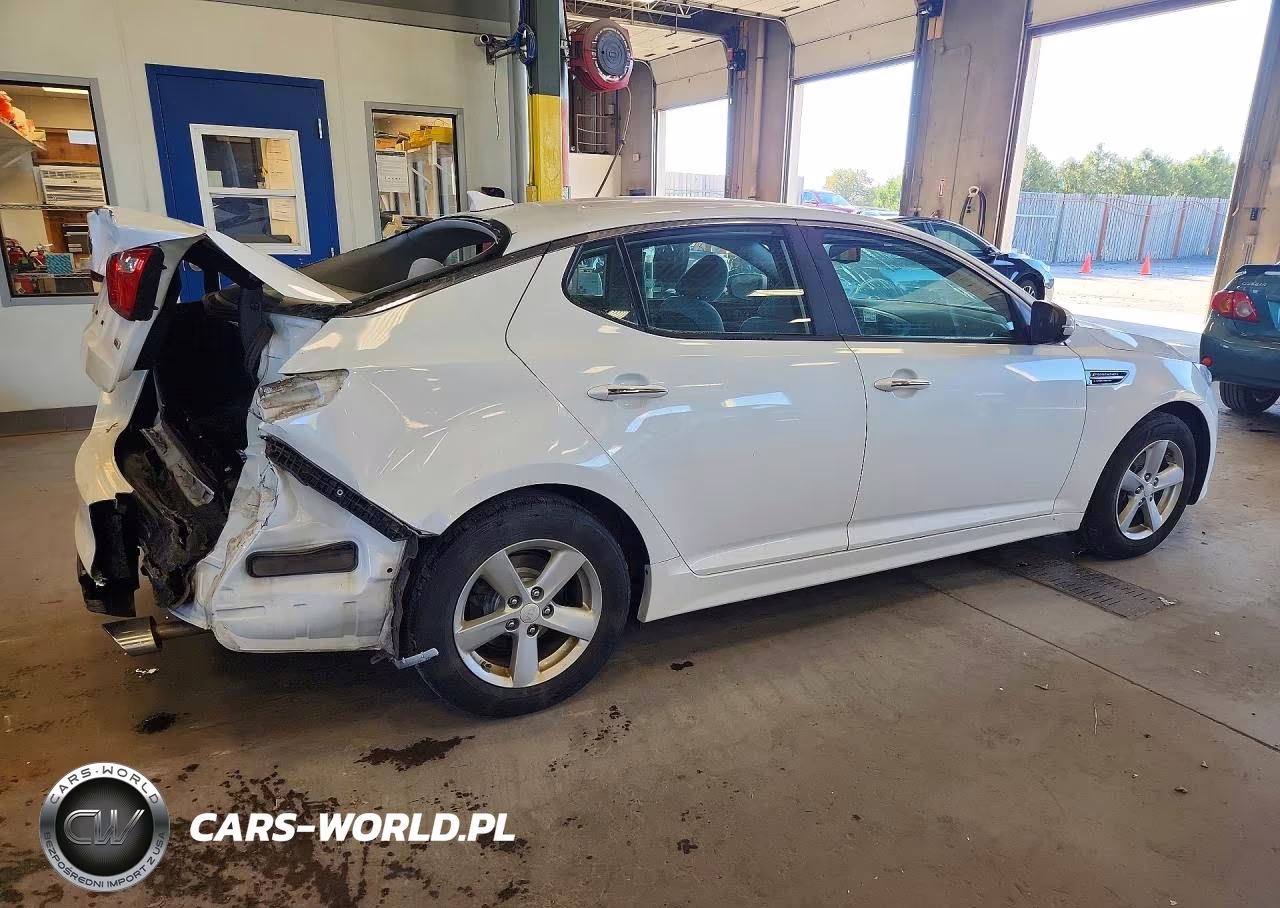 2015 Kia Optima Lx VIN:5XXGM4A74FG396964 - 3