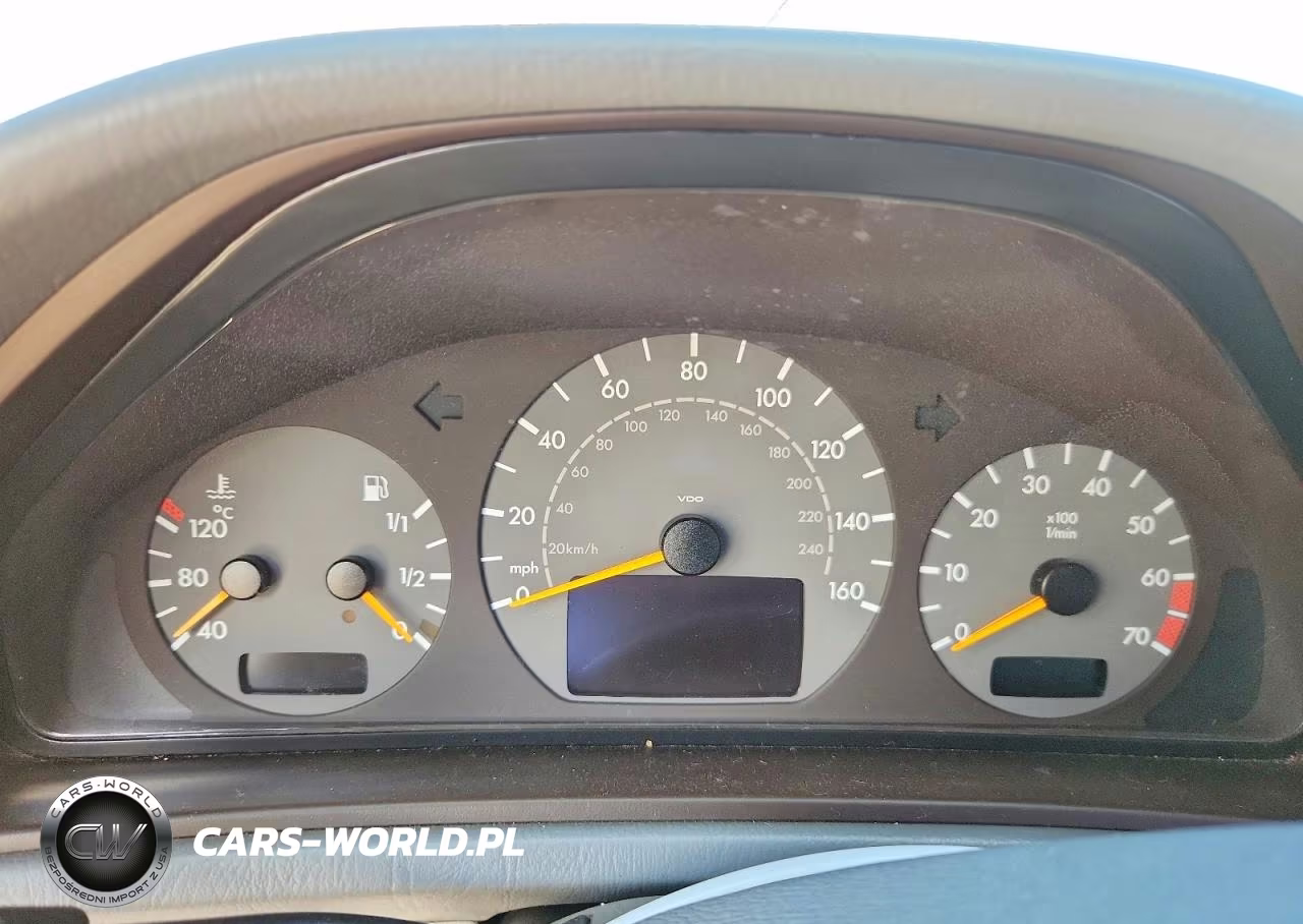 2000 Mercedes-Benz Clk 430 VIN:WDBLK70G1YT028184 - 9