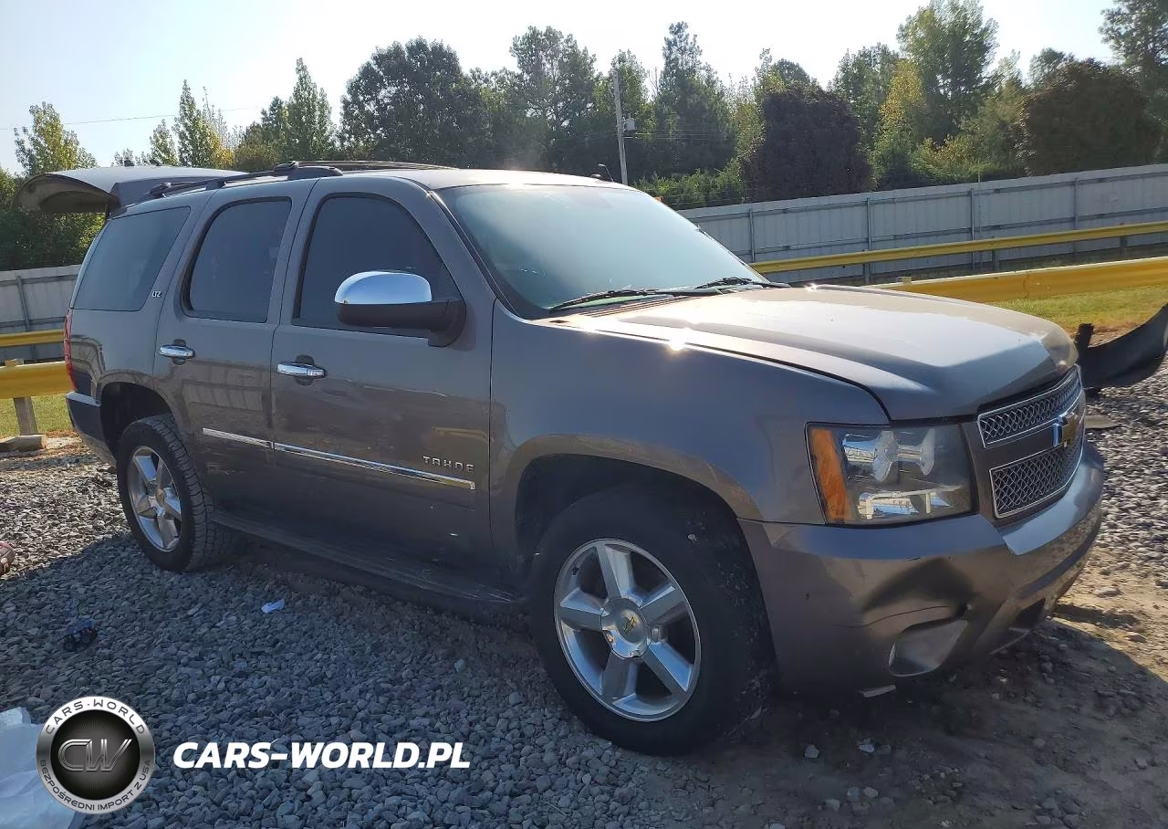 2013 Chevrolet Tahoe C1500 Ltz VIN:1GNSCCE00DR145817 - 4