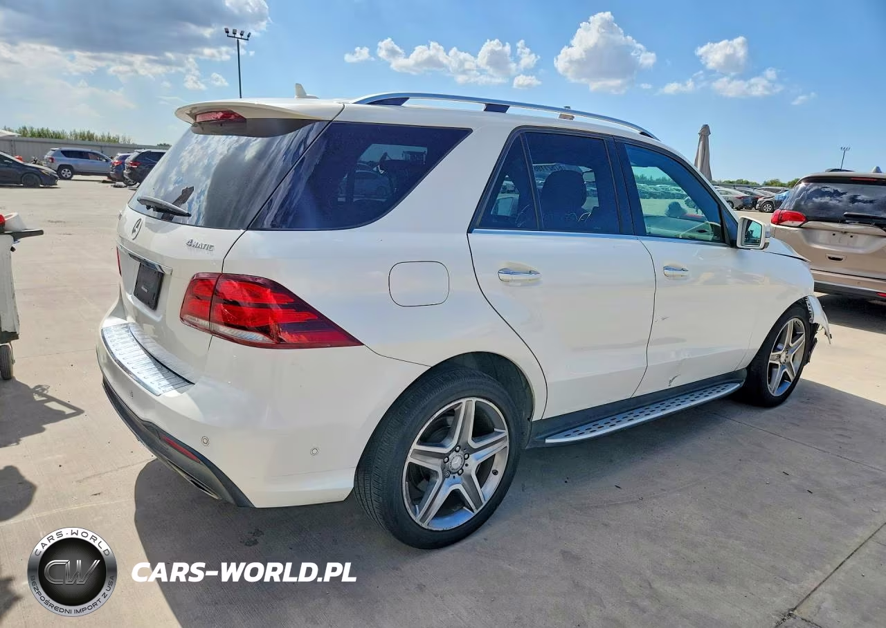 2016 Mercedes-Benz Gle 400 4Matic VIN:4JGDA5GB2GA658373 - 3