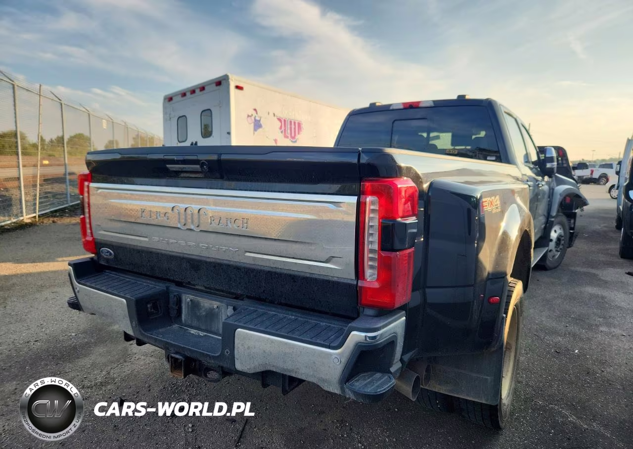 2023 Ford F450 Super Duty VIN:1FT8W4DM6PED62935 - 3
