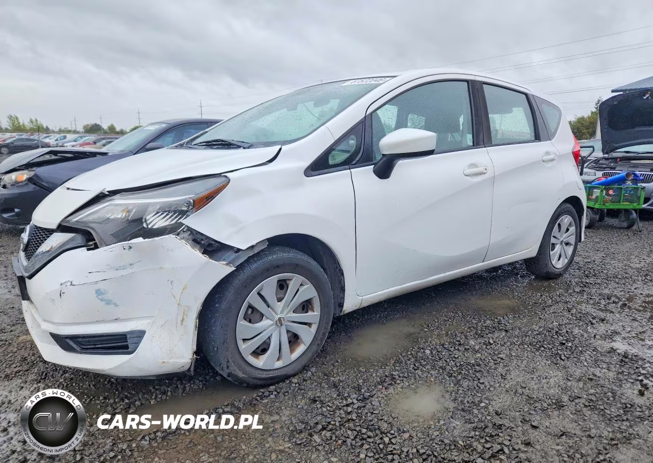2018 Nissan Versa Note S VIN:3N1CE2CPXJL357048 - 1