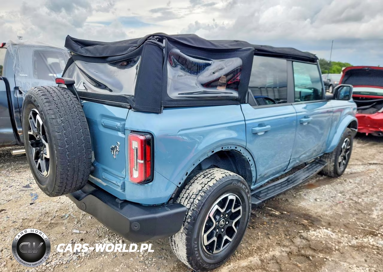 2022 Ford Bronco Base VIN:1FMDE5BH4NLB02826 - 3