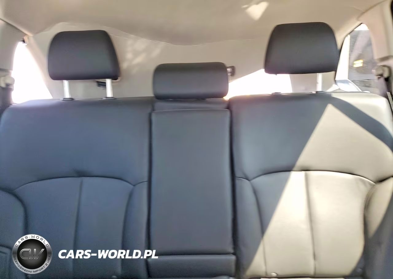 2012 Subaru Outback 3.6R Limited VIN:4S4BRDJC6C2206104 - 10