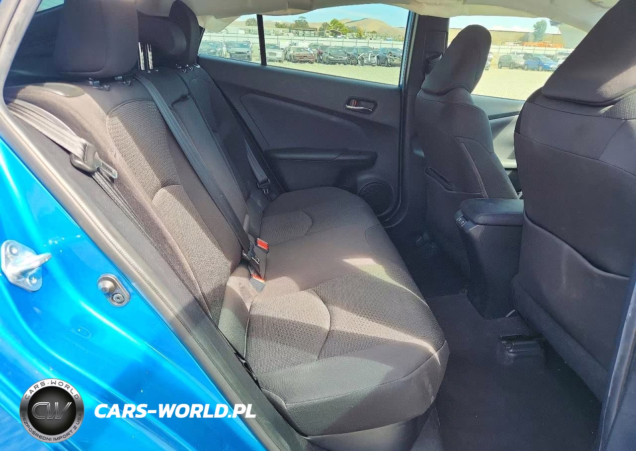 2020 Toyota Prius Le VIN:JTDKARFU2L3114069 - 10