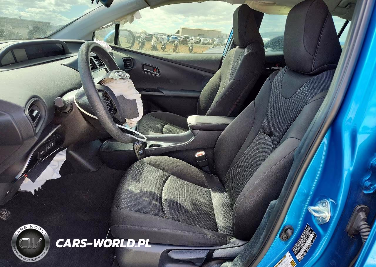 2020 Toyota Prius Le VIN:JTDKARFU2L3114069 - 7