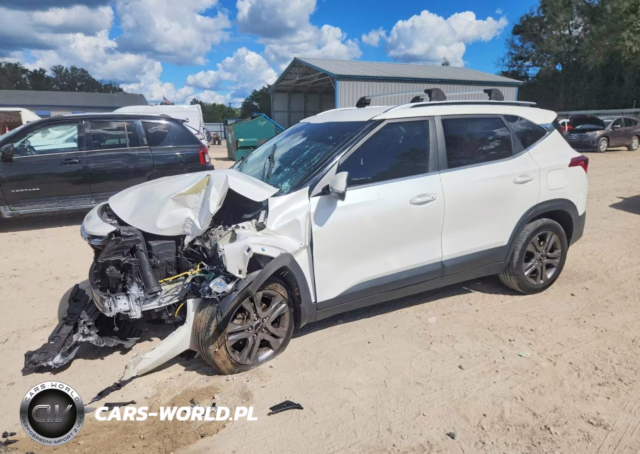 2022 Kia Seltos S VIN:KNDEU2AA9N7285096 - 1