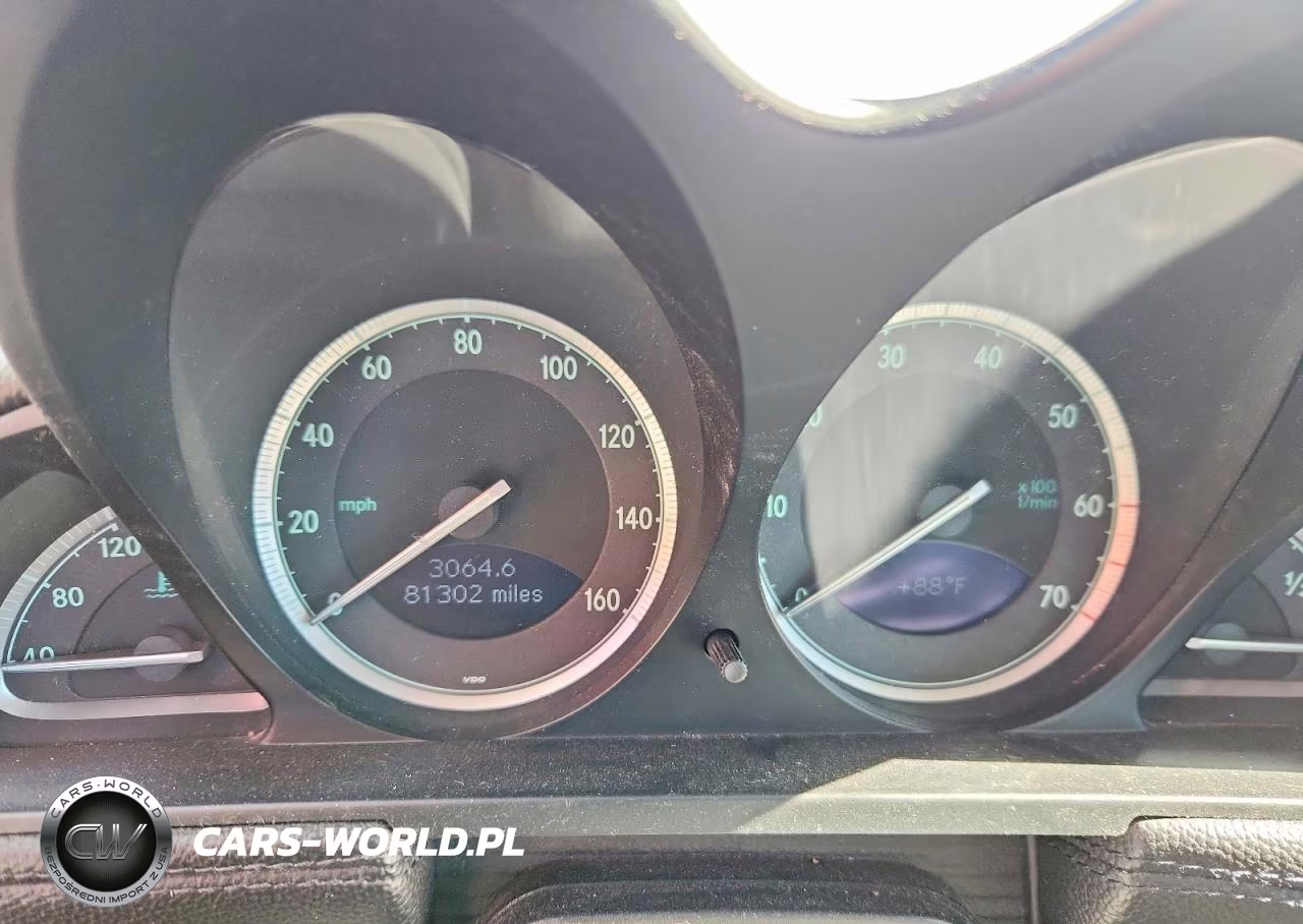 2004 Mercedes-Benz Sl 500 VIN:WDBSK75F04F074366 - 9