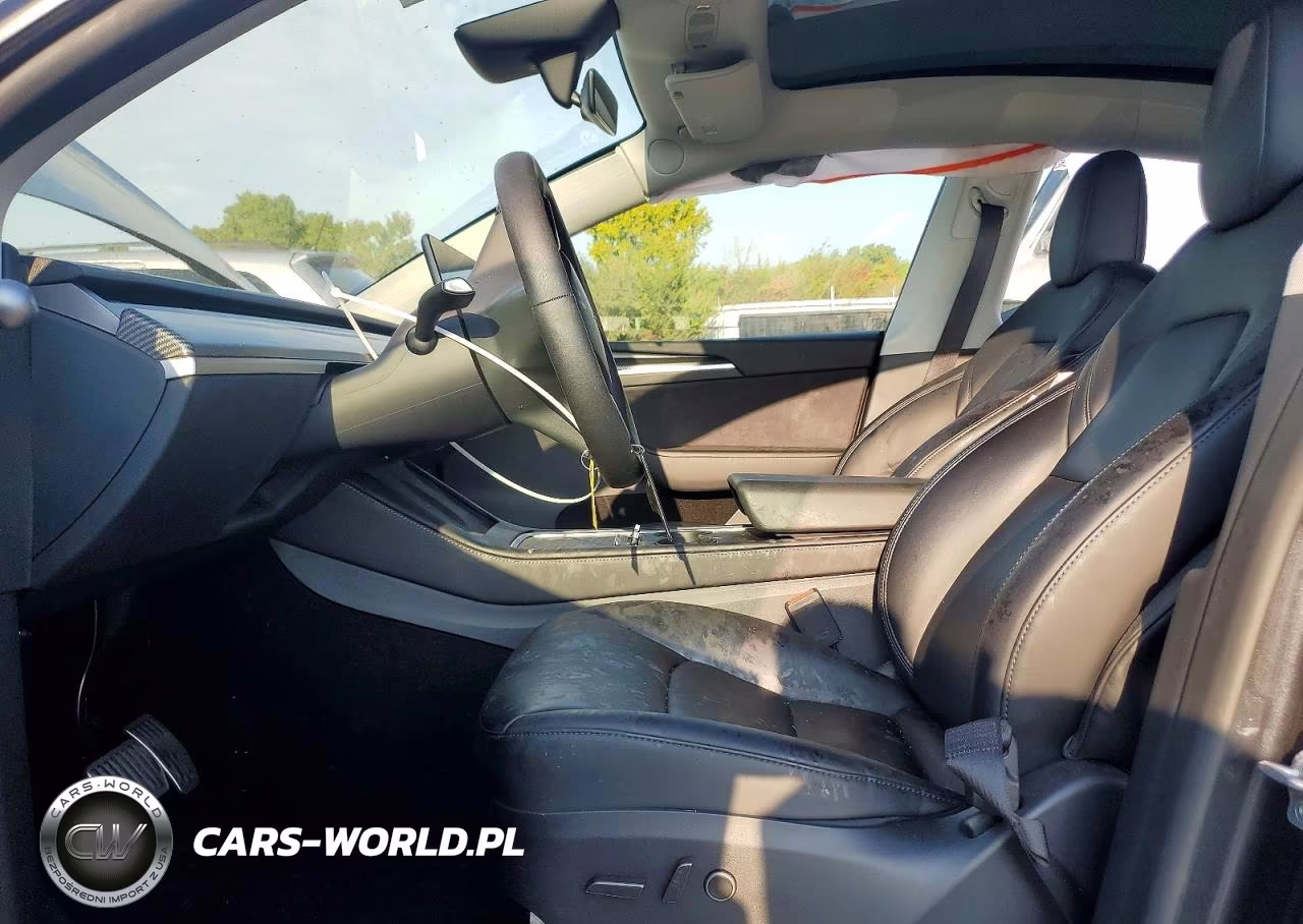 2025 Tesla Model Y VIN:7SAYGDED0SF257605 - 7