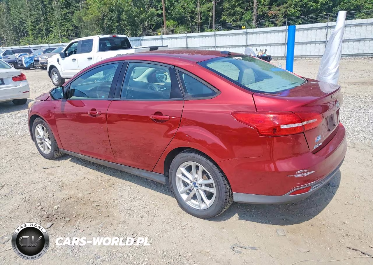 2017 Ford Focus Se VIN:1FADP3F21HL209013 - 2