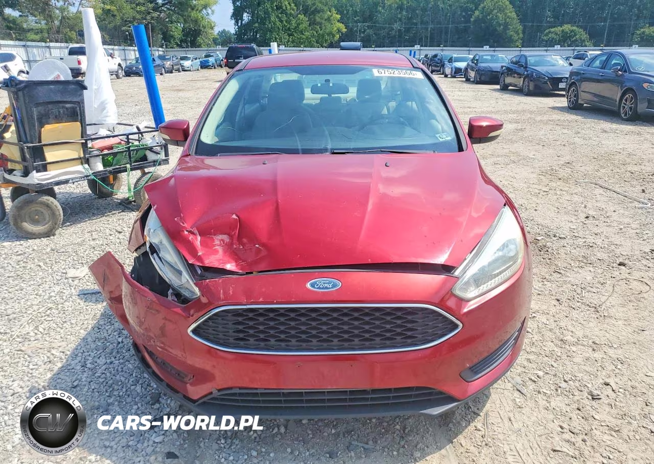 2017 Ford Focus Se VIN:1FADP3F21HL209013 - 5