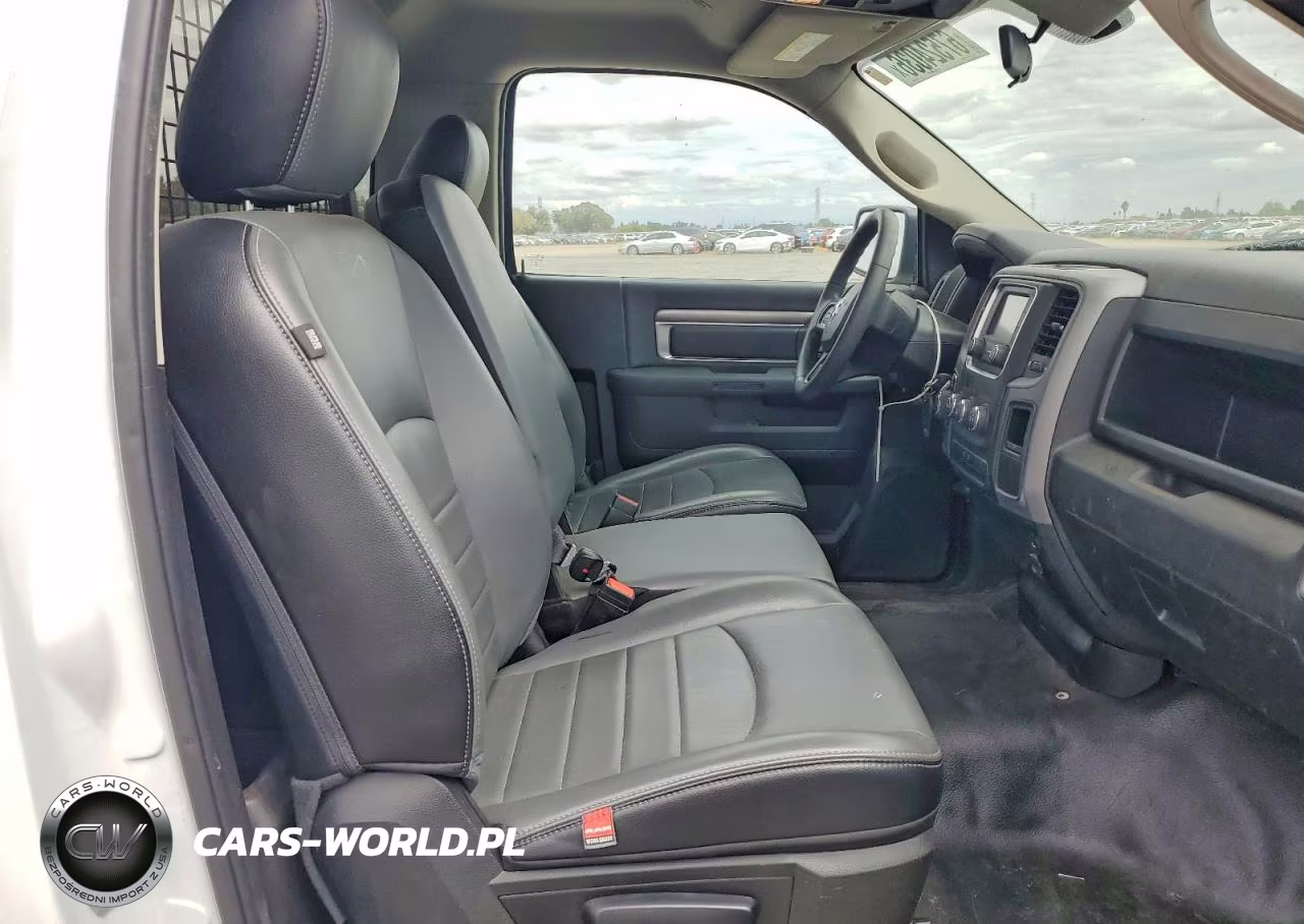 2023 Ram 1500 Classic Tradesman VIN:3C6JR7DG3PG594980 - 10